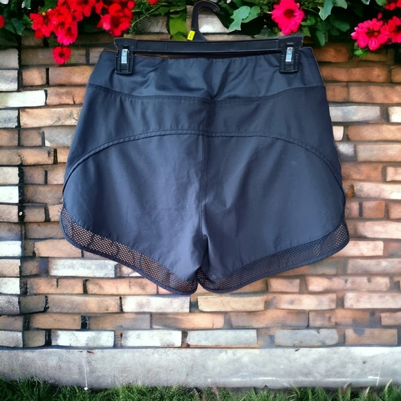 Layer8 Qwick-Dry Active Shorts - Picture 2 of 7